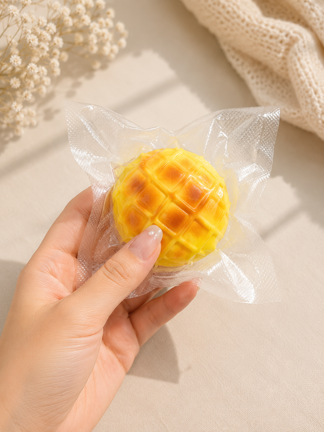 🧇💛 Crunchy Waffle Squishy ✨