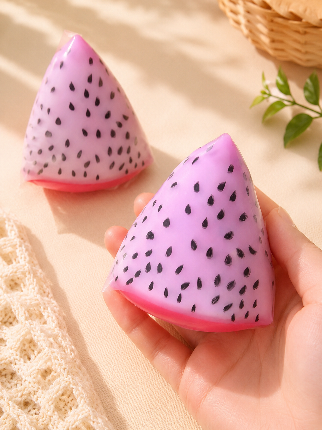 💜 Dragon Fruit Crunch Slice Squishy