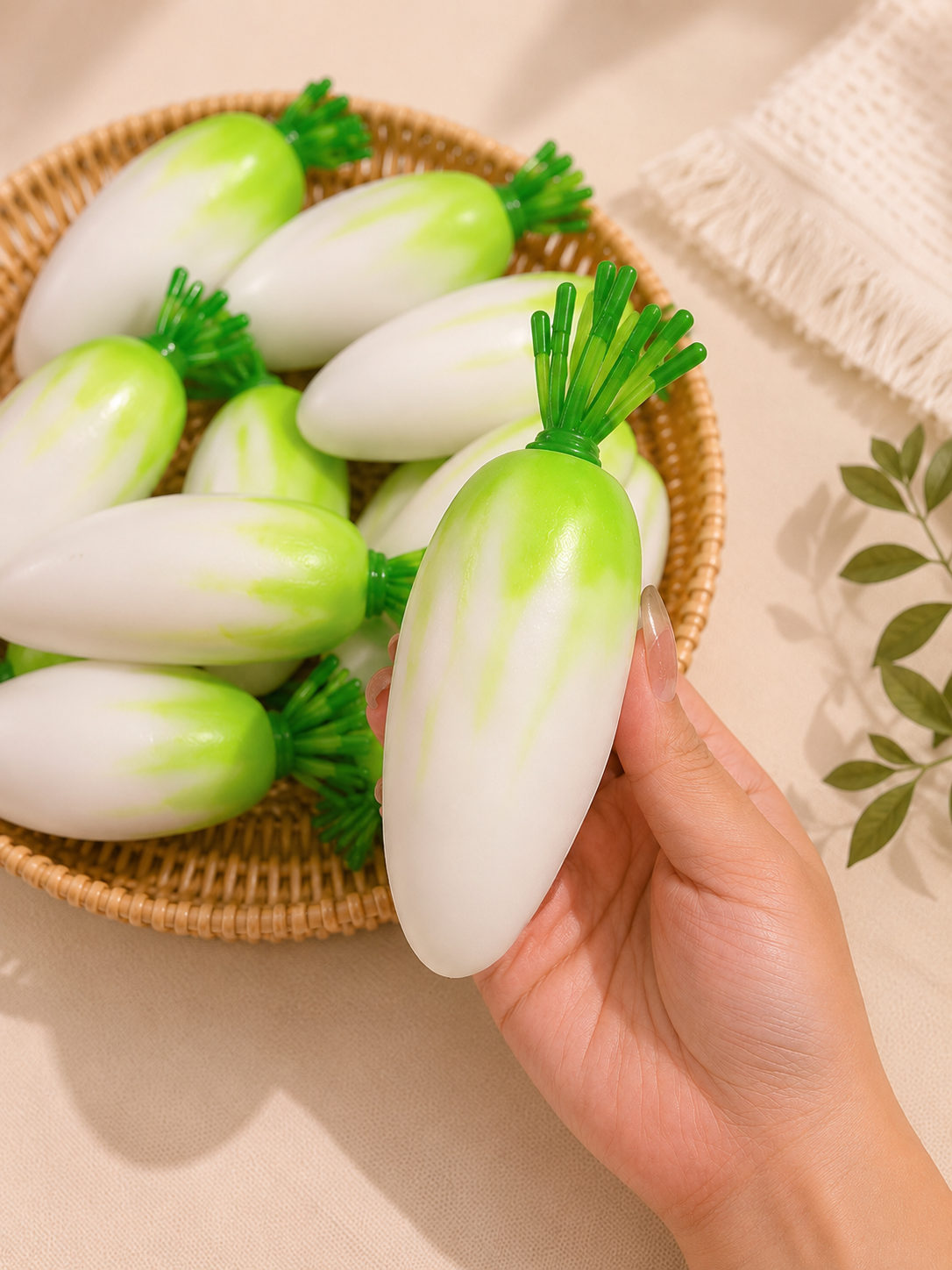 🤍💚 Crunchy Daikon Radish Squishy