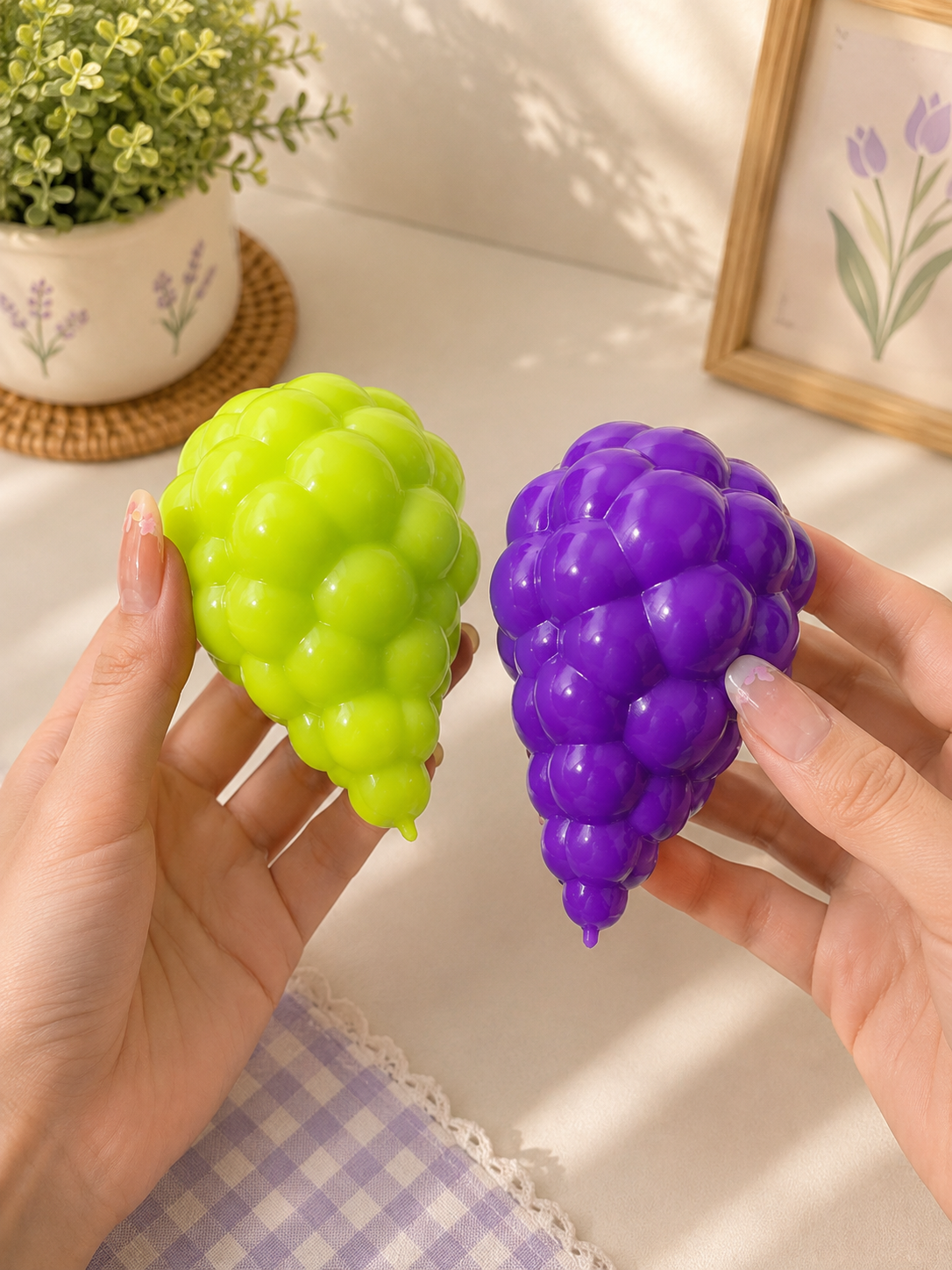 🍇 Crunchy Grape Squishy 💜💚