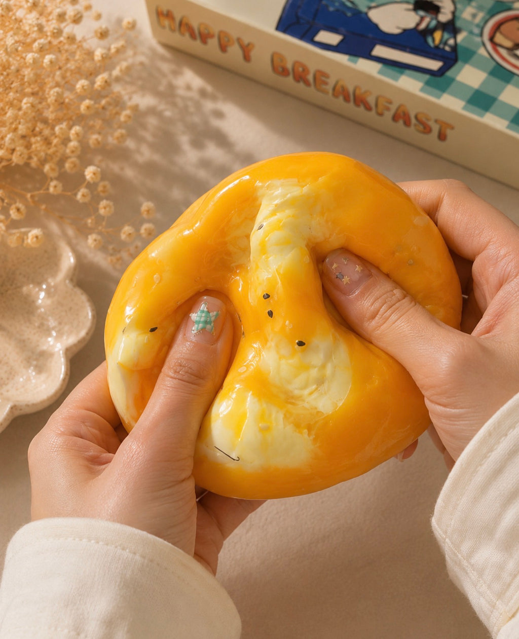 Wax Crack Egg Yolk Pastry🥚