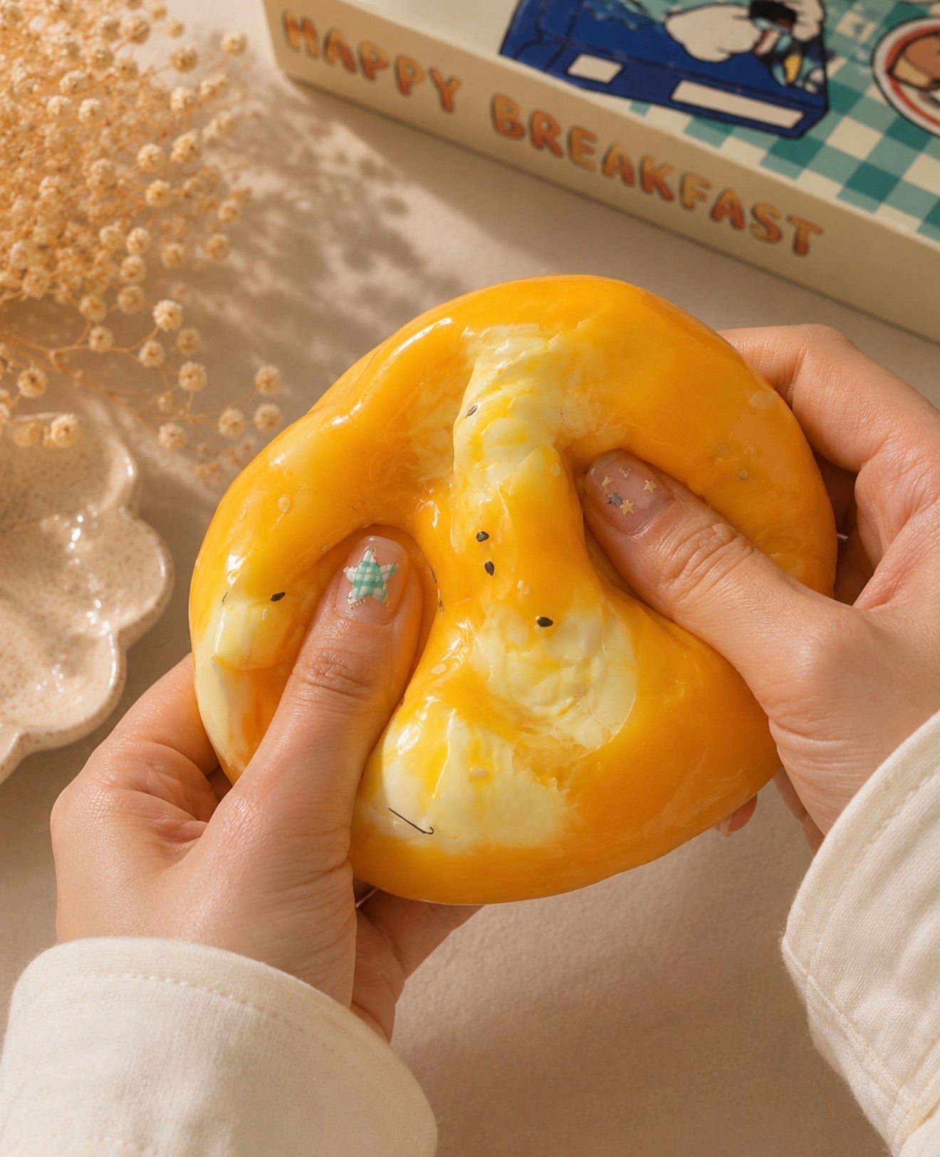 Wax Crack Egg Yolk Pastry🥚